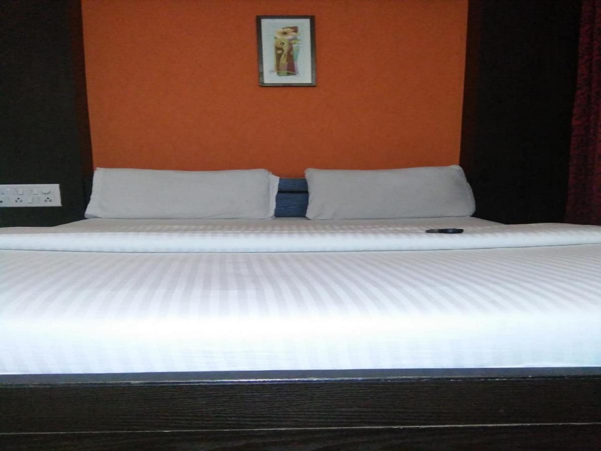 Ocean Inn Hotels 班加罗尔 外观 照片